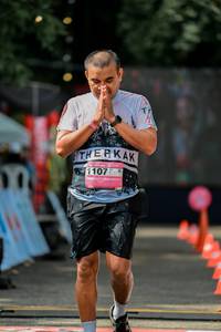 BIB: 
                            <button type="button" onclick="openModal(25178087)" class="btn btn-primary btn-sm float-right btn-popup" data-toggle="modal" data-target=".modal-high-quality">
                        <i class="fas fa-shopping-cart"></i> Add to Cart
                    </button>
                                            <button type="button" onclick="isThisMe(25178087, true)" class="btn btn-success btn-sm float-right btn-popup btn-isme hidden" data-toggle="tooltip" data-placement="bottom" title="นี่คือรูปของคุณใช่ไหม คลิกที่นี่เพื่อเอาเข้าอัลบั้ม">
                        <i class="fas fa-plus"></i> Add to album
                    </button>
                    <button type="button" onclick="isThisMe(25178087, false)" class="btn btn-warning btn-sm float-right btn-popup btn-isnotme hidden">
                        <i class="fas fa-ban"></i> Remove from album
                    </button>